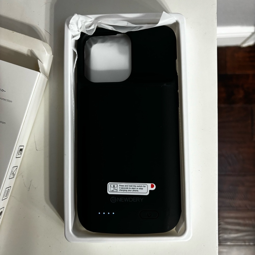 iPhone 15 Max Charging Case